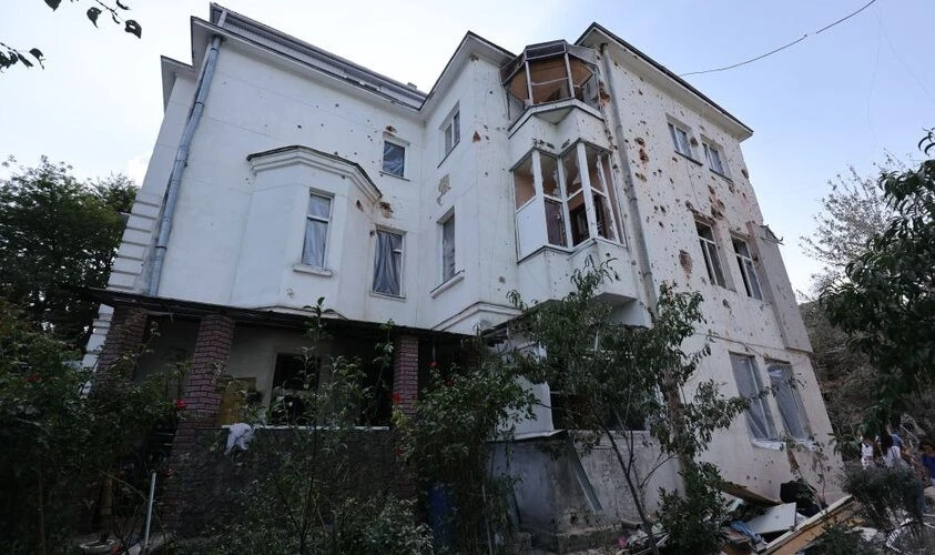 будинок на вулиці Коновальця, 46 у Львові