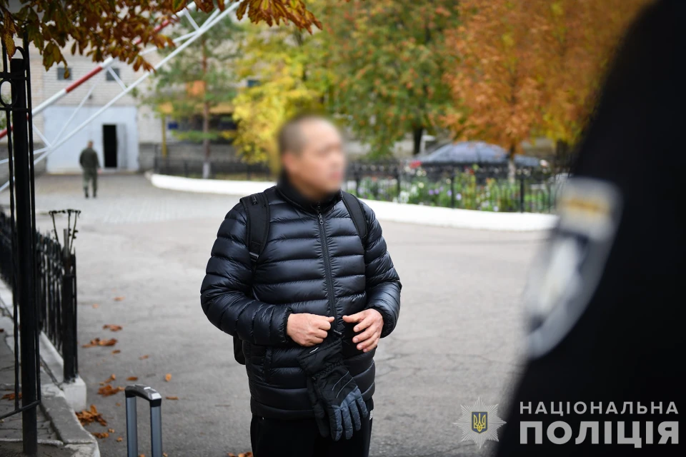 З України видворили громадянина Китаю