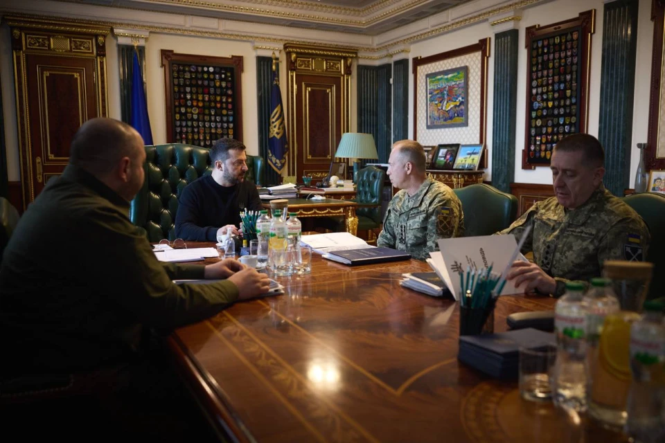 Зеленський провів нараду із Сирським, Баргилевичем й Умєровим