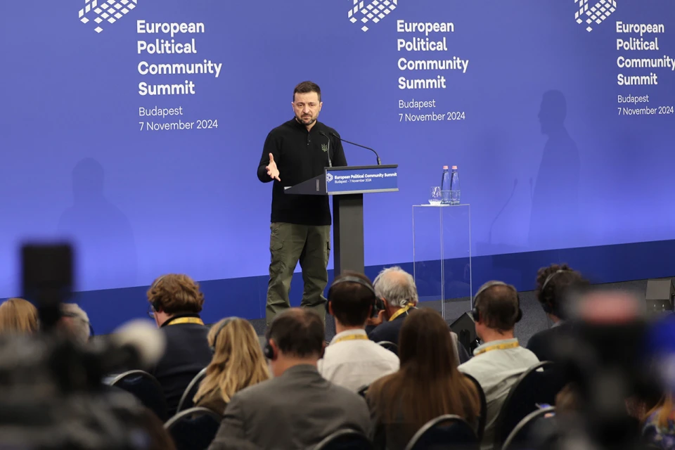 Президент України Володимир Зеленський на саміті Європейського політичного співтовариства в Будапешті, Угорщина, 7 листопада 2024 р.