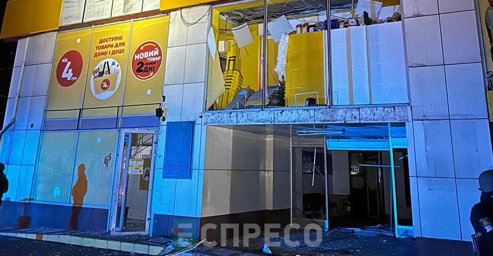 російські терористи обстріляли Харків