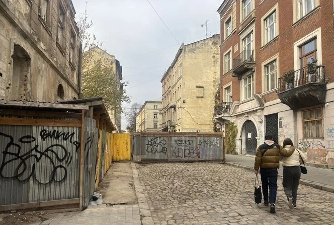 Частину вулиці Федоровича у центрі Львова відкрили для пішоходів