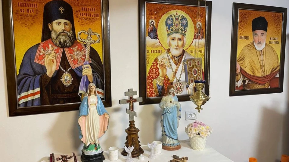 У селі біля Франківська столітню садибу священника перетворили на музей