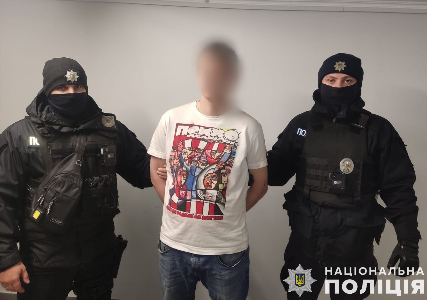 Львів'янин на сходовій клітці багатоповерхівки на смерть вбив сусіда