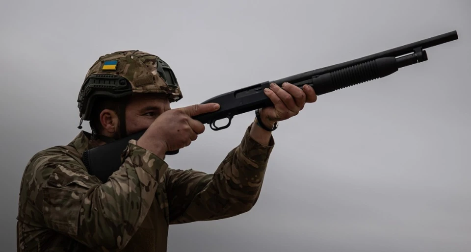 Тренування з помповою рушницею Maverick M88 під час проходження БЗВП