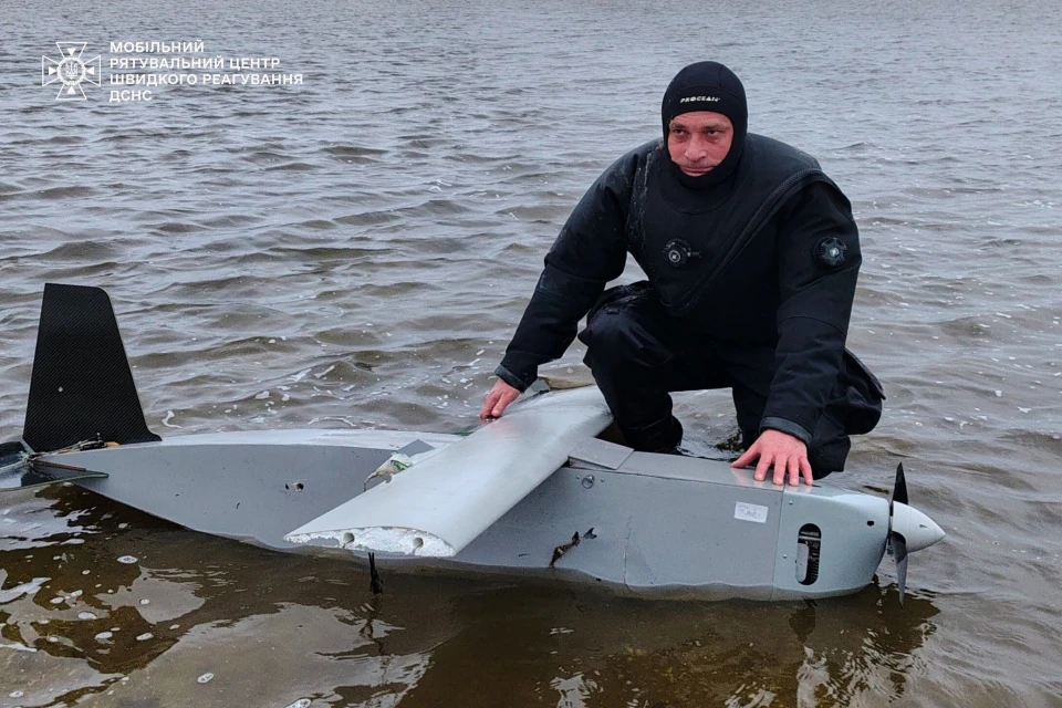 водолаз із залишками БПЛА