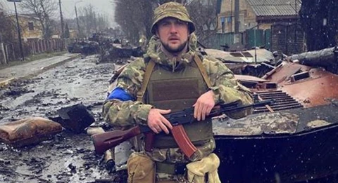 Ярмак на вулиці Вокзальній у Бучі (весна 2022 року)