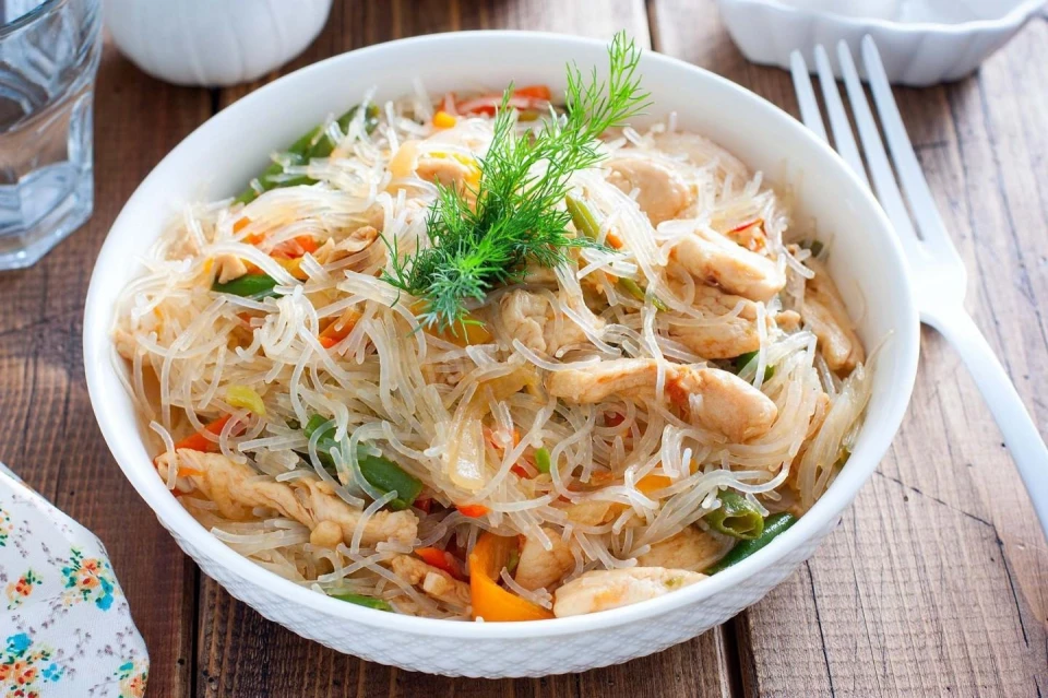 Фунчоза з куркою