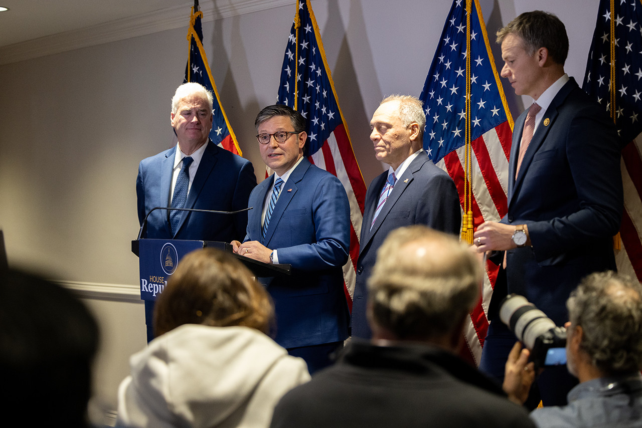 US adopts 2025 defense budget without extending LendLease for Ukraine