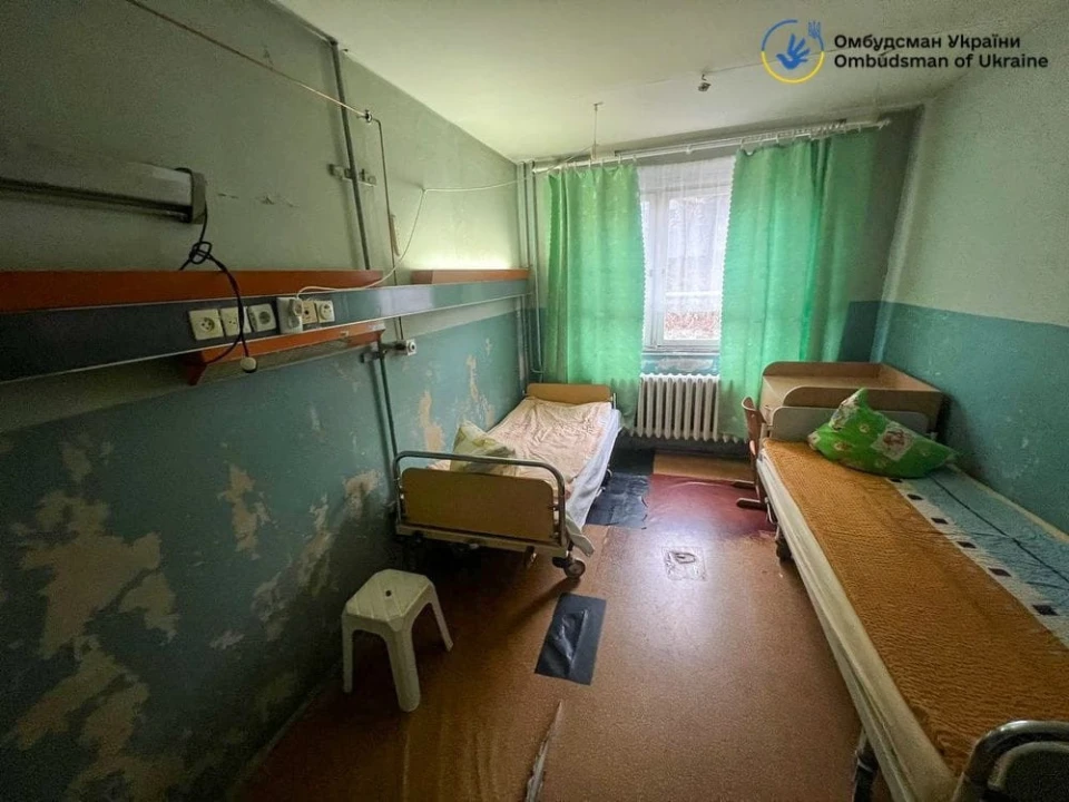 У Воловецькій лікарні на Закарпатті виявили порушення прав військових та дітей