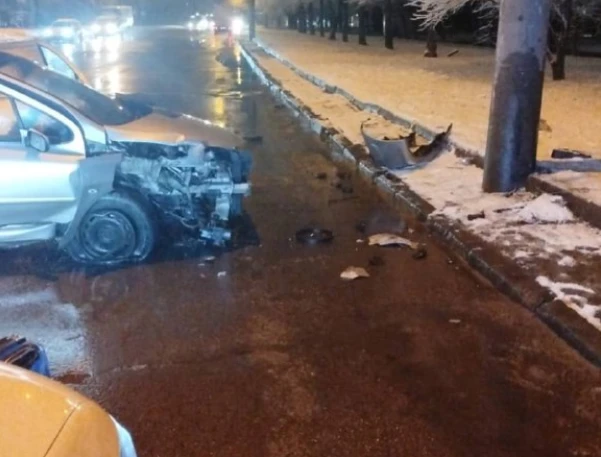 На вул. Виговського у Львові сталася ДТП з потерпілими: рух заблоковано