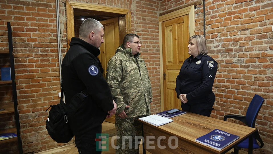простір для родин захисників на вул. Січових стрільців