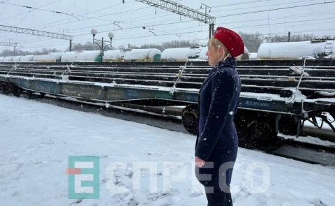 перша партія рейок з Франції на станції "Мостиська"