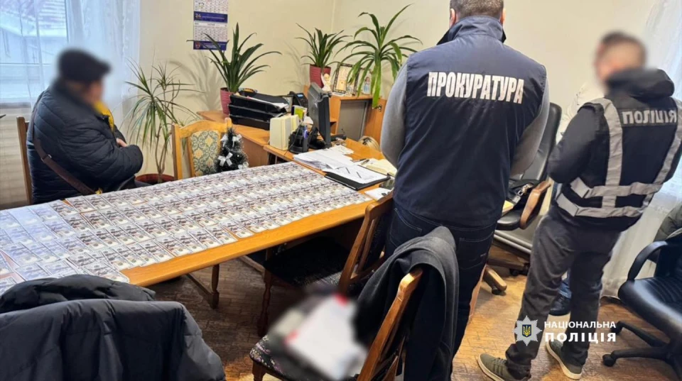 На Львівщині на хабарі затримали начальника районного управління газової служби