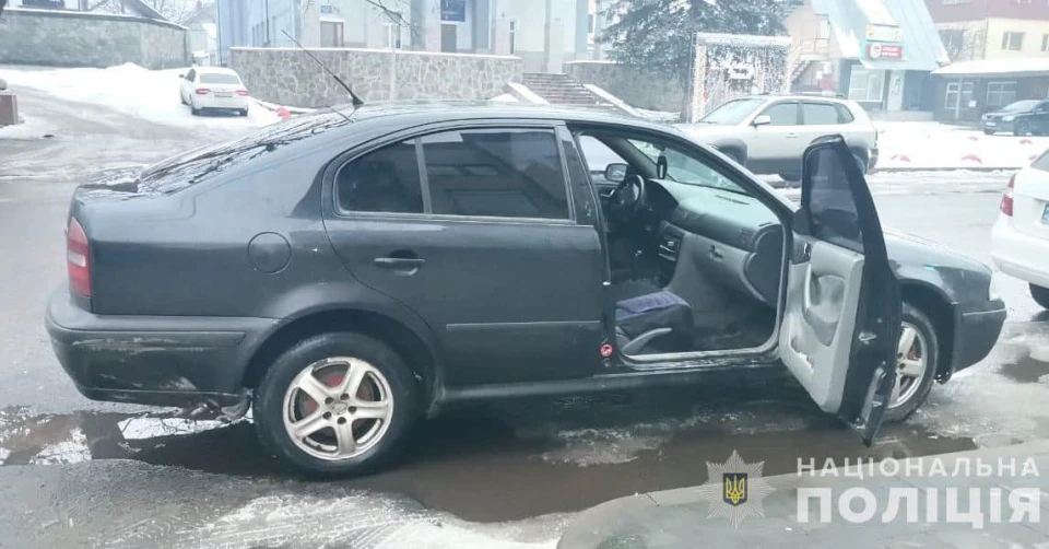 На Закарпатті 17-річний хлопець намагався задушити таксиста