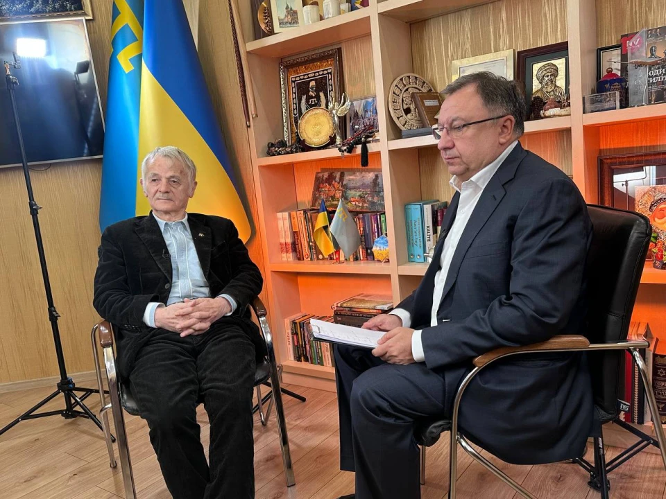 MP Mykola Kniazhytskyi and one of the leaders of the Crimean Tatar people Mustafa Dzhemilev