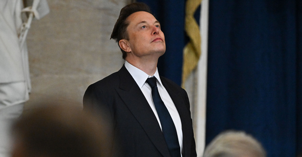 SpaceX планує розмістити центри обробки даних ШІ в космосі