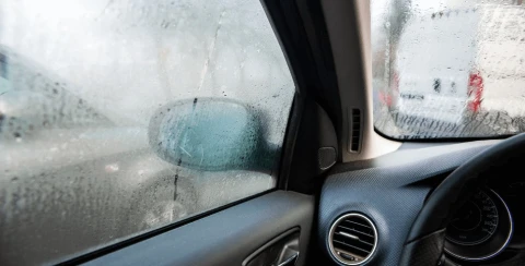 Запотівання вікон авто