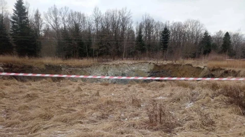 У Стебнику на Львівщині утворилось карстове провалля