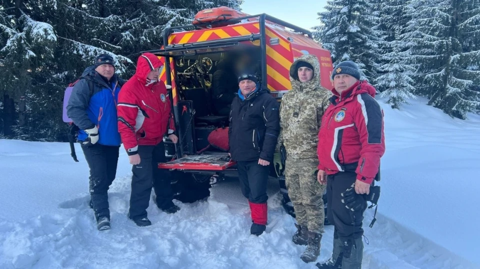 чоловіки, які заблукали біля кордону на Закарпатті