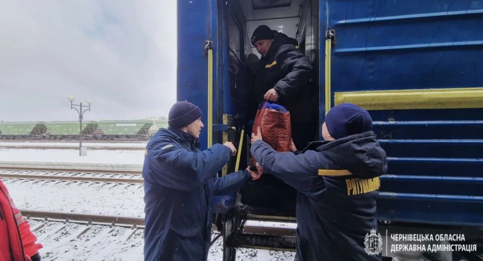 зустріч евакуаційного потяга, Чернівці