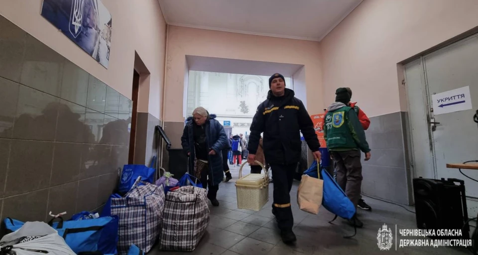 зустріч евакуаційного потяга, Чернівці