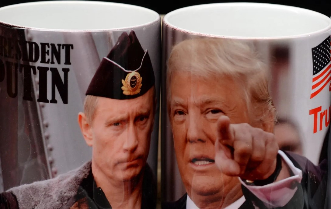 Путін та Трамп на російських сувенірах Путін та Трамп на російських сувенірах