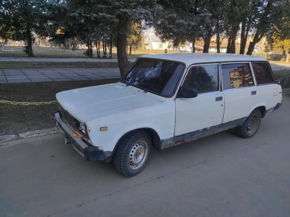 На Львівщині водій "жигулів" вистрибнув з авто під час руху
