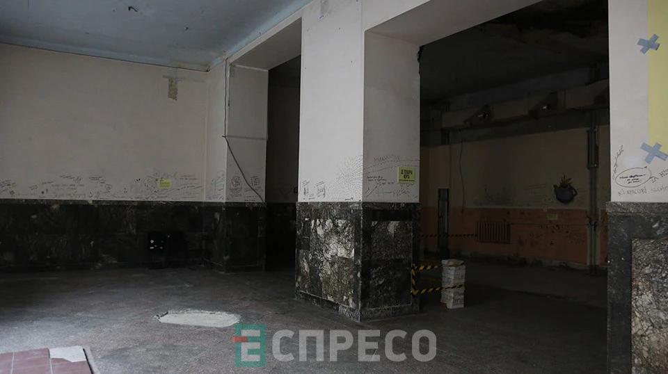 культурний простір "Історія" на місці колишніх залізничних кас у Львові