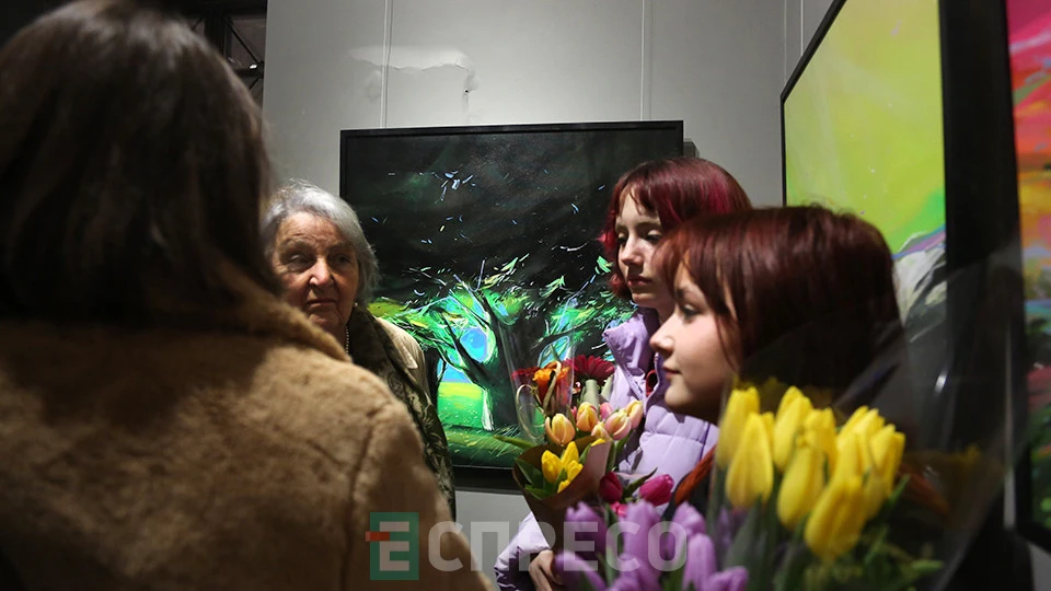 виставка "Земля, що шукає світло" Лілії Студницької у Львові