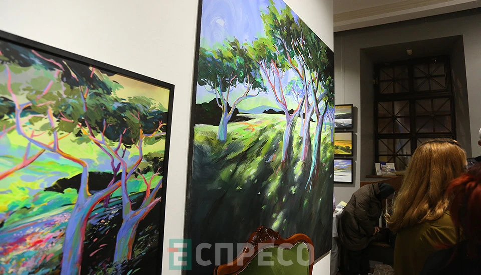 виставка "Земля, що шукає світло" Лілії Студницької у Львові