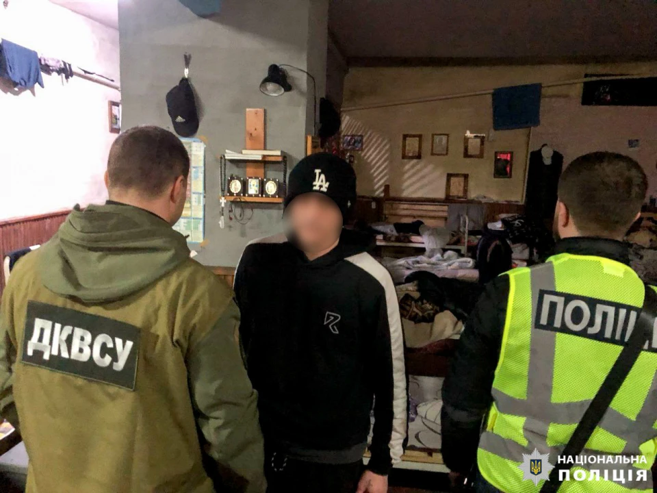 Постачали наркотики до колонії: на Рівненщині викрили злочинний бізнес