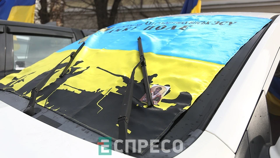 передача 35 автівок у Львові від проєкту ГеройCar
