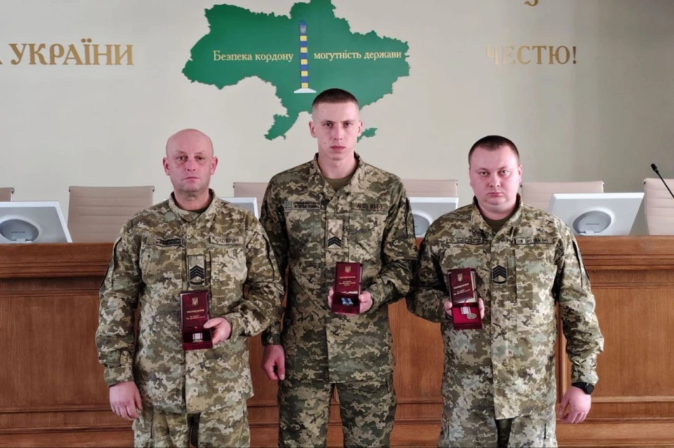 Троє прикордонників з Волині отримали державні нагороди