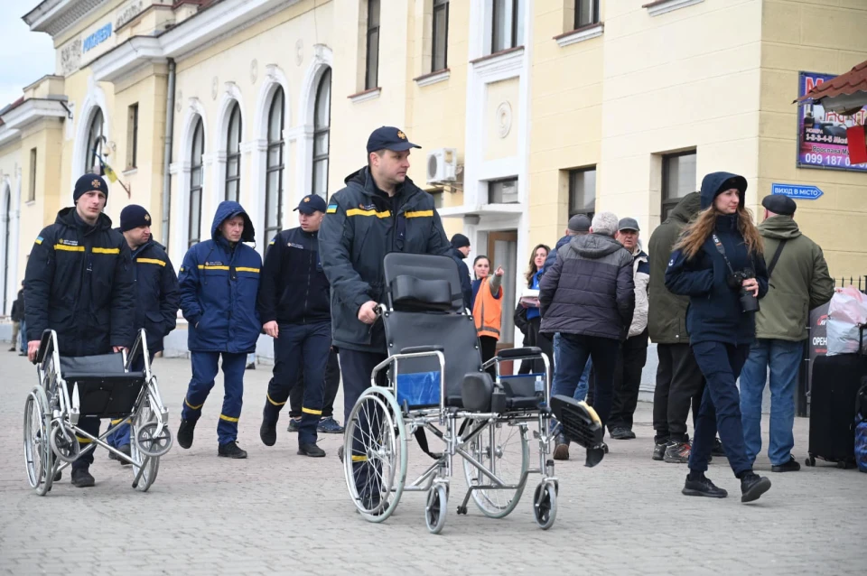 На Закарпаття прибув евакуаційний поїзд із Донеччини