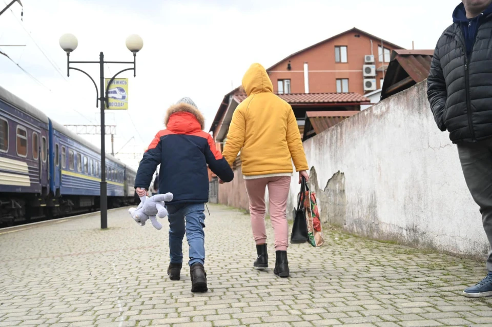 На Закарпаття прибув евакуаційний поїзд із Донеччини