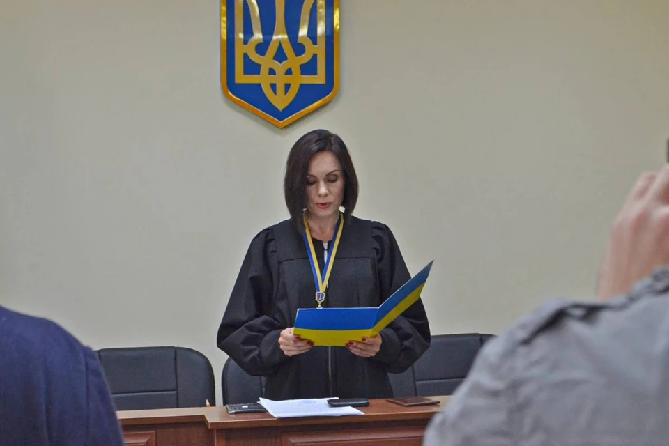 Альона Мазур
