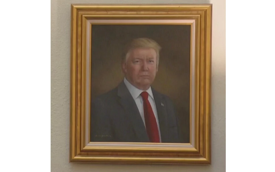 Портрет Дональда Трампа, розміщений у капітолії штату Колорадо