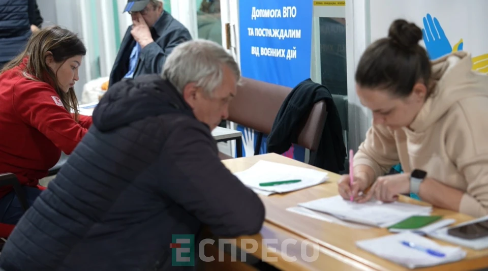 З прикордонних громад Сумщина триває безперервна щоденна евакуація