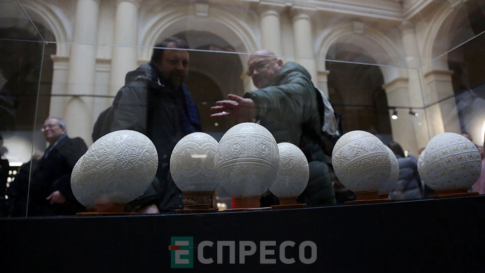 "Писанкові коники" Галини Сиротюк
