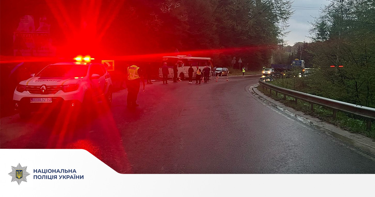 У ДТП на Львівщині загинула 12-річна дитина, троє людей у лікарні