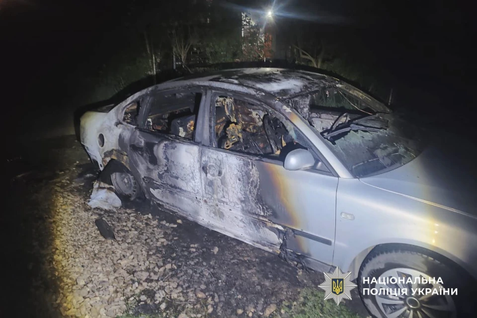 На Буковині затримали місцевого жителя, який підпалив чуже авто
