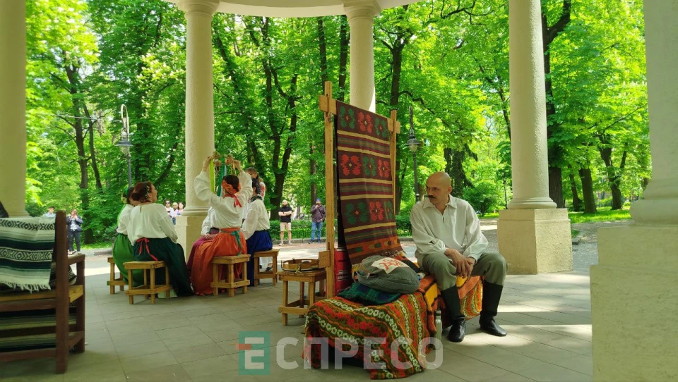 "Джерегеля. Весняночки": до Дня міста у Львові показали унікальну виставу