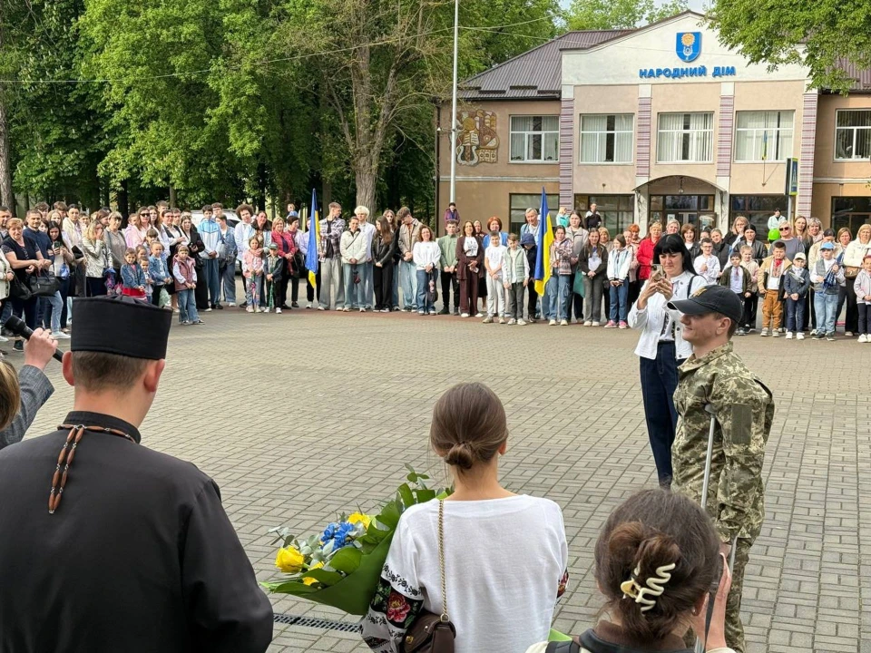 У Пустомитах на Львівщині зустріли звільненого з полону бійця Ігоря Штангрета