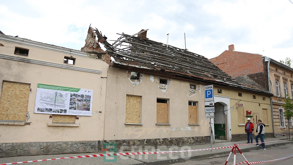 будинки у Львові на вул. Братів Міхновських, зруйновані російською атакою 4 вересня 2024 року