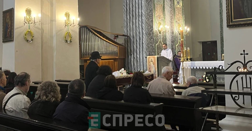 У столиці в останню путь проводять письменника-шістдесятника Валерія Шевчука