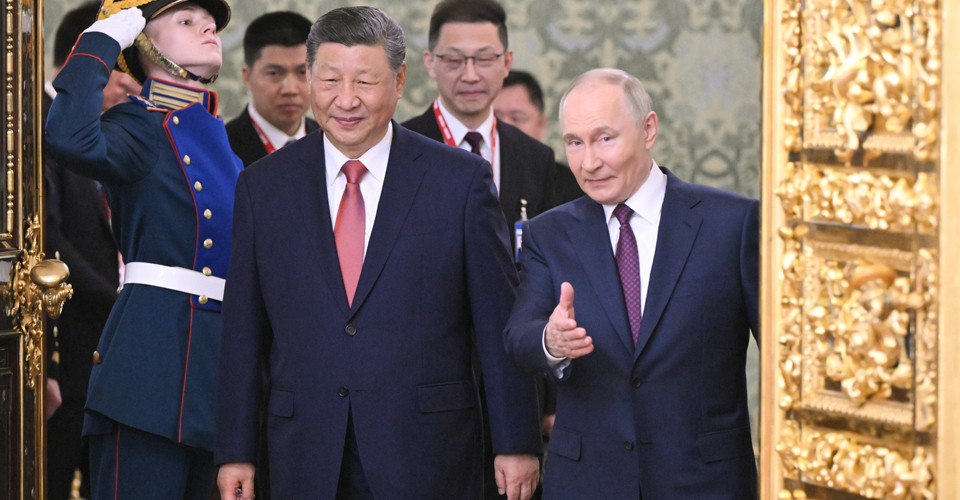 Путін їде до Китаю, щоб переконати Сі, що все йде за планом, - Шлінчак