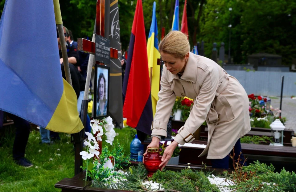делегація ЄС на Личаківському цвинтарі