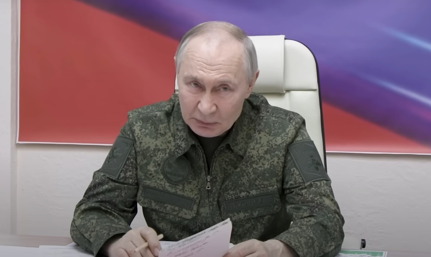 Путін на штабній нараді у Курській області РФ (березень 2025 року) Путін на штабній нараді у Курській області РФ (березень 2025 року)
