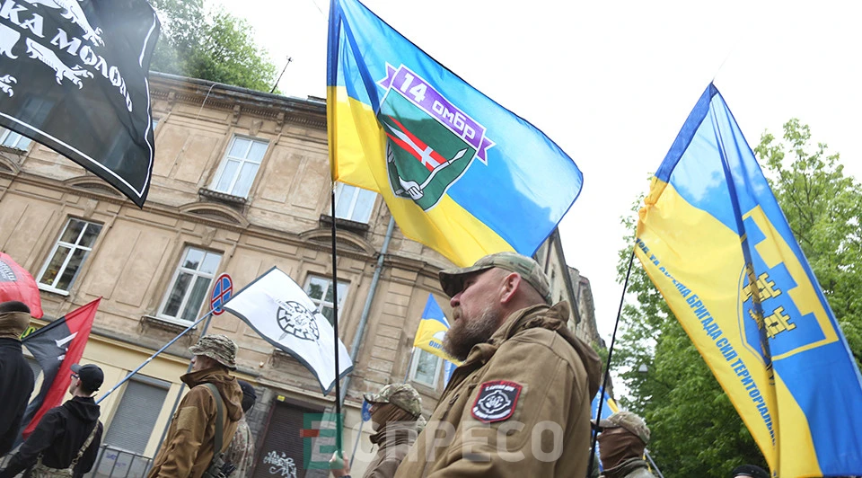 Марш шани, вдячності та єдності до Дня героїв у Львові